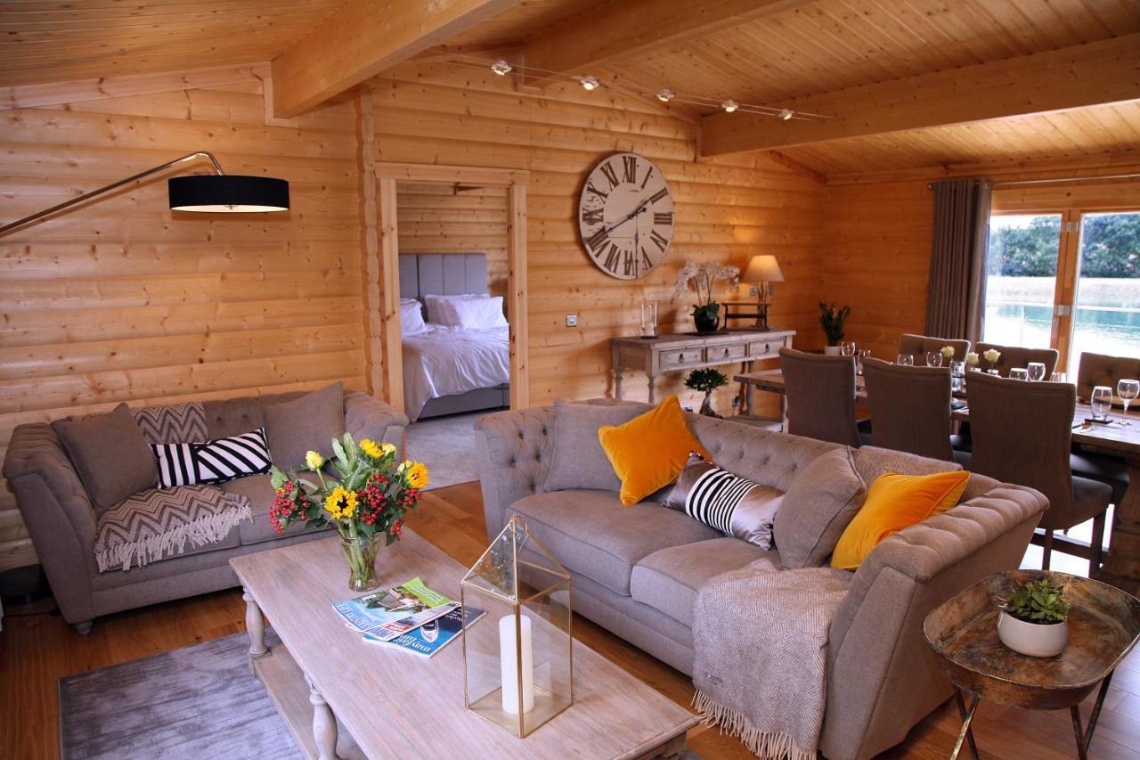 Cambridgeshire Lakes - Luxury Lodges In A Stunning Lake Location Gamlingay Luaran gambar