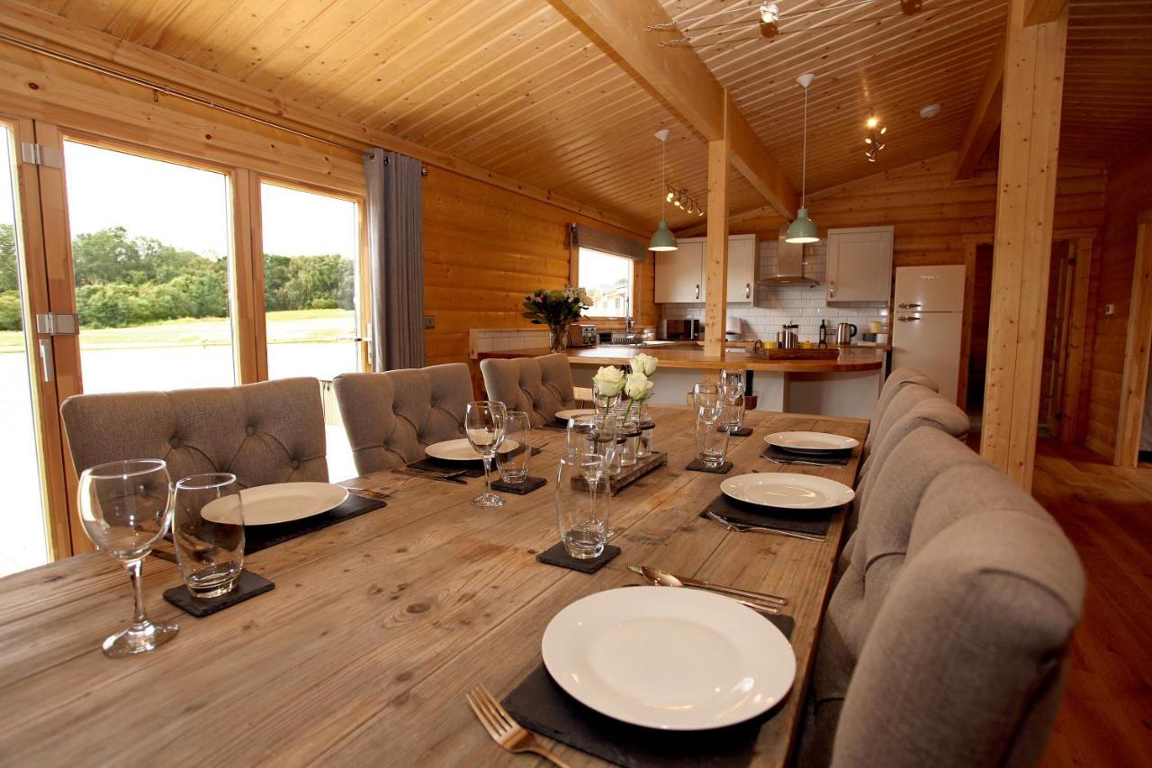 Cambridgeshire Lakes - Luxury Lodges In A Stunning Lake Location Gamlingay Luaran gambar
